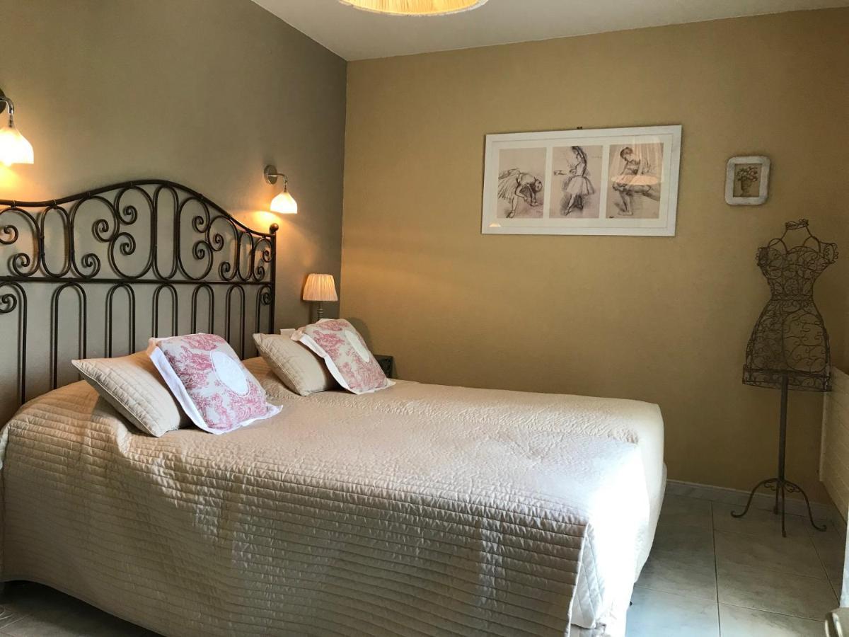 Logis Hotel Le Manoir & Lounge Apt Zewnętrze zdjęcie