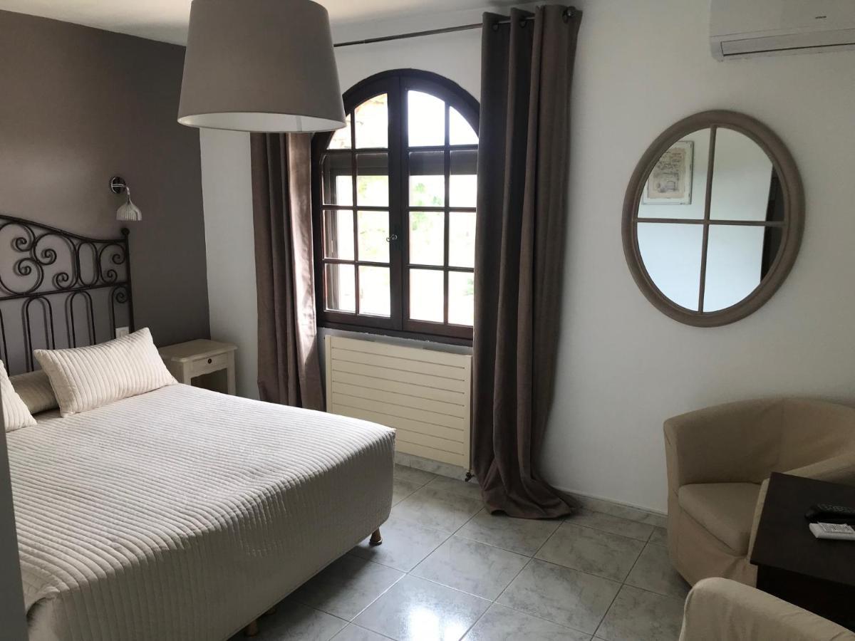 Logis Hotel Le Manoir & Lounge Apt Zewnętrze zdjęcie
