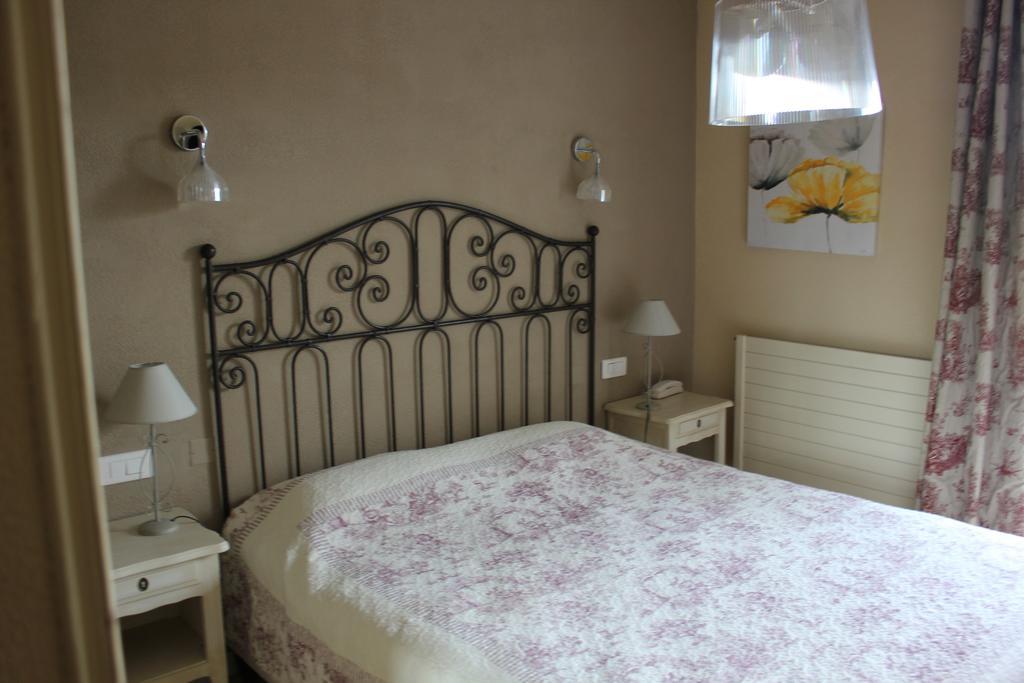 Logis Hotel Le Manoir & Lounge Apt Zewnętrze zdjęcie