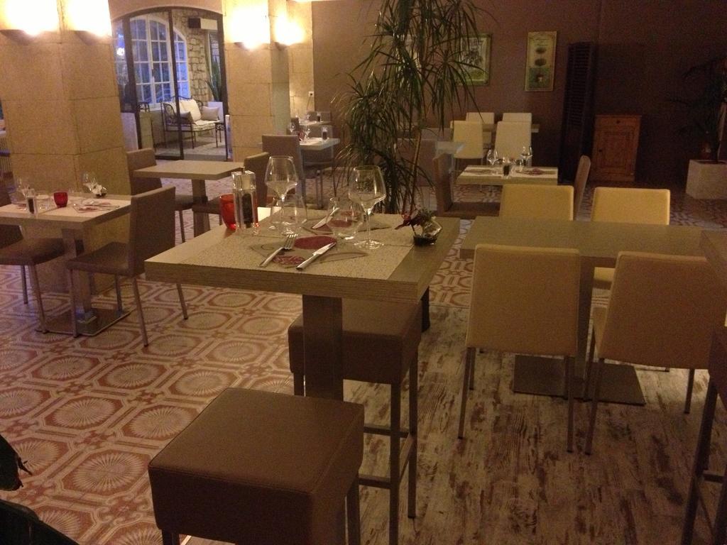Logis Hotel Le Manoir & Lounge Apt Zewnętrze zdjęcie